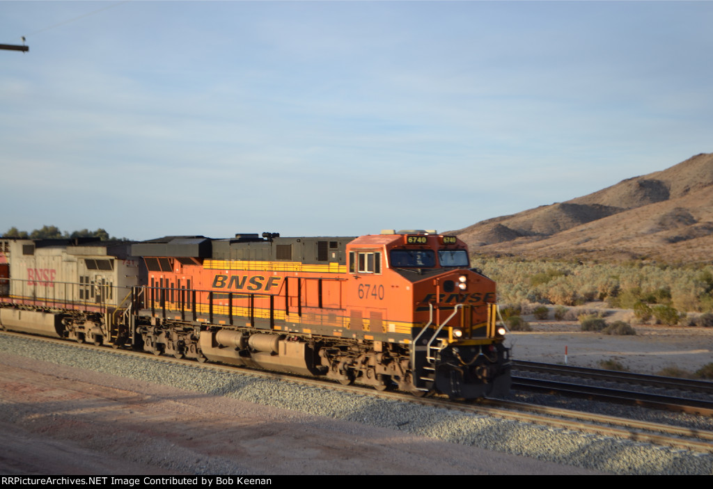 BNSF 6740